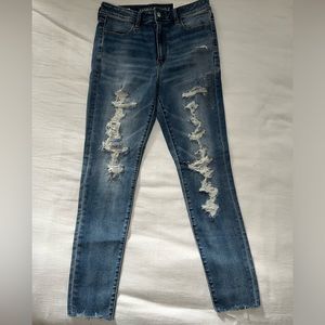 American Eagle women’s super high-rise jegging